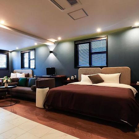 Brown-Dot Hotel Yangjeong Busan Exterior foto