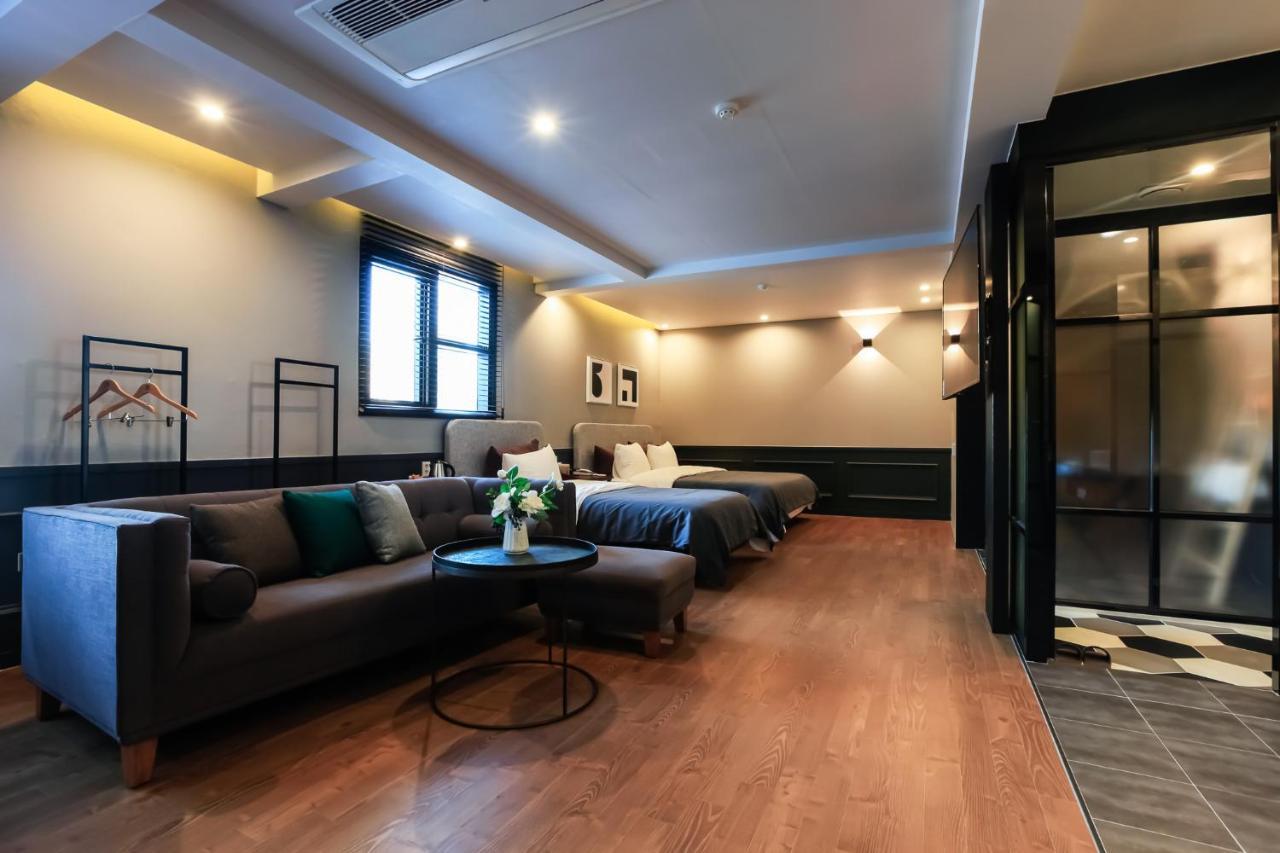 Brown-Dot Hotel Yangjeong Busan Exterior foto