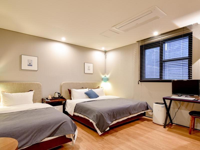 Brown-Dot Hotel Yangjeong Busan Exterior foto