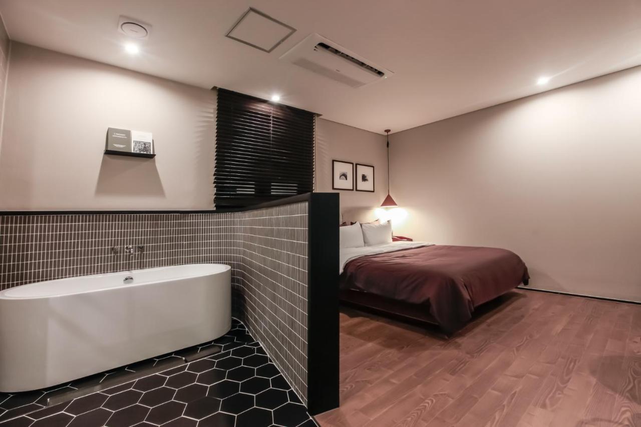 Brown-Dot Hotel Yangjeong Busan Exterior foto