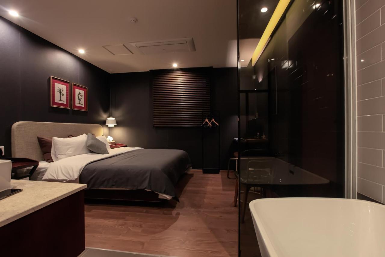 Brown-Dot Hotel Yangjeong Busan Exterior foto